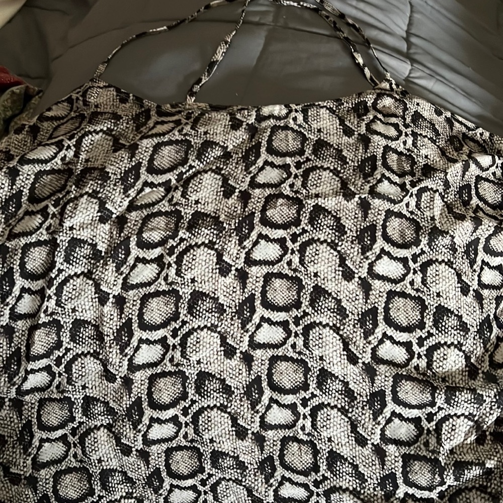 Good American Snakeskin Ruched Cami - Picture 2 of 2